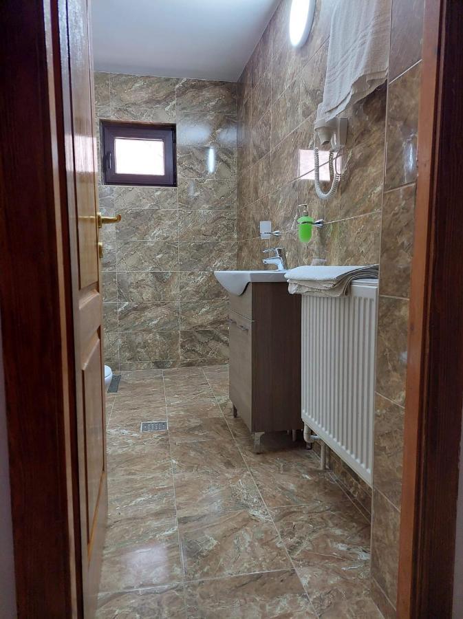 Cabana Dochita Ceahlău エクステリア 写真